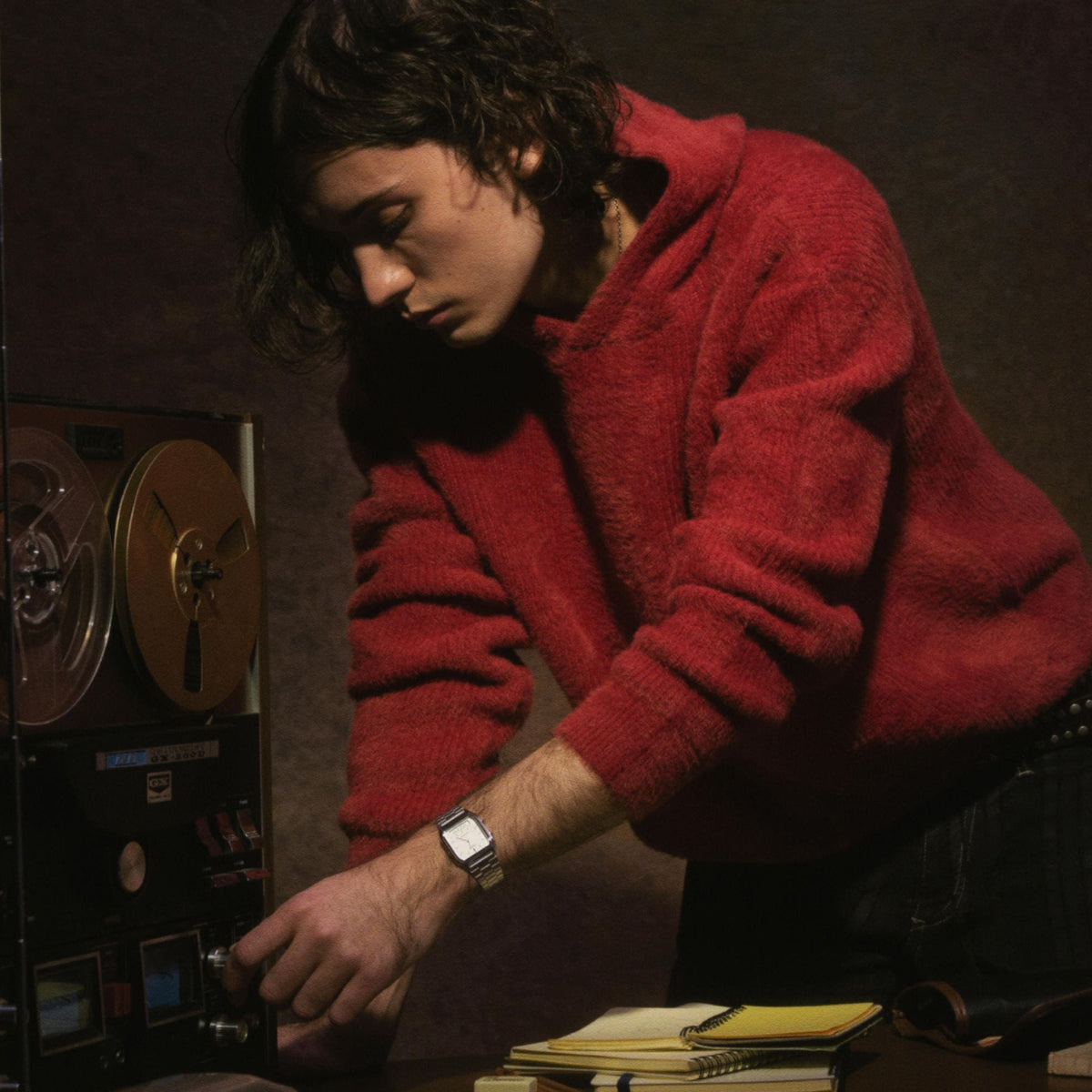 CASIO VINTAGE modelis EDGY COLLECTION SUNRAY DIAL - WHITE