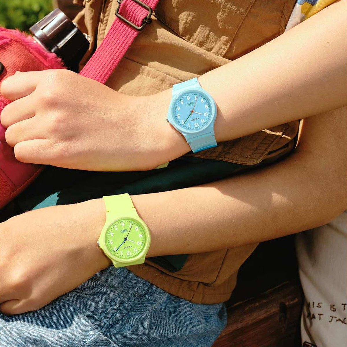 CASIO TIMELESS COLLECTION modelis POP - BIO RESIN STRAP - LEMON GREEN