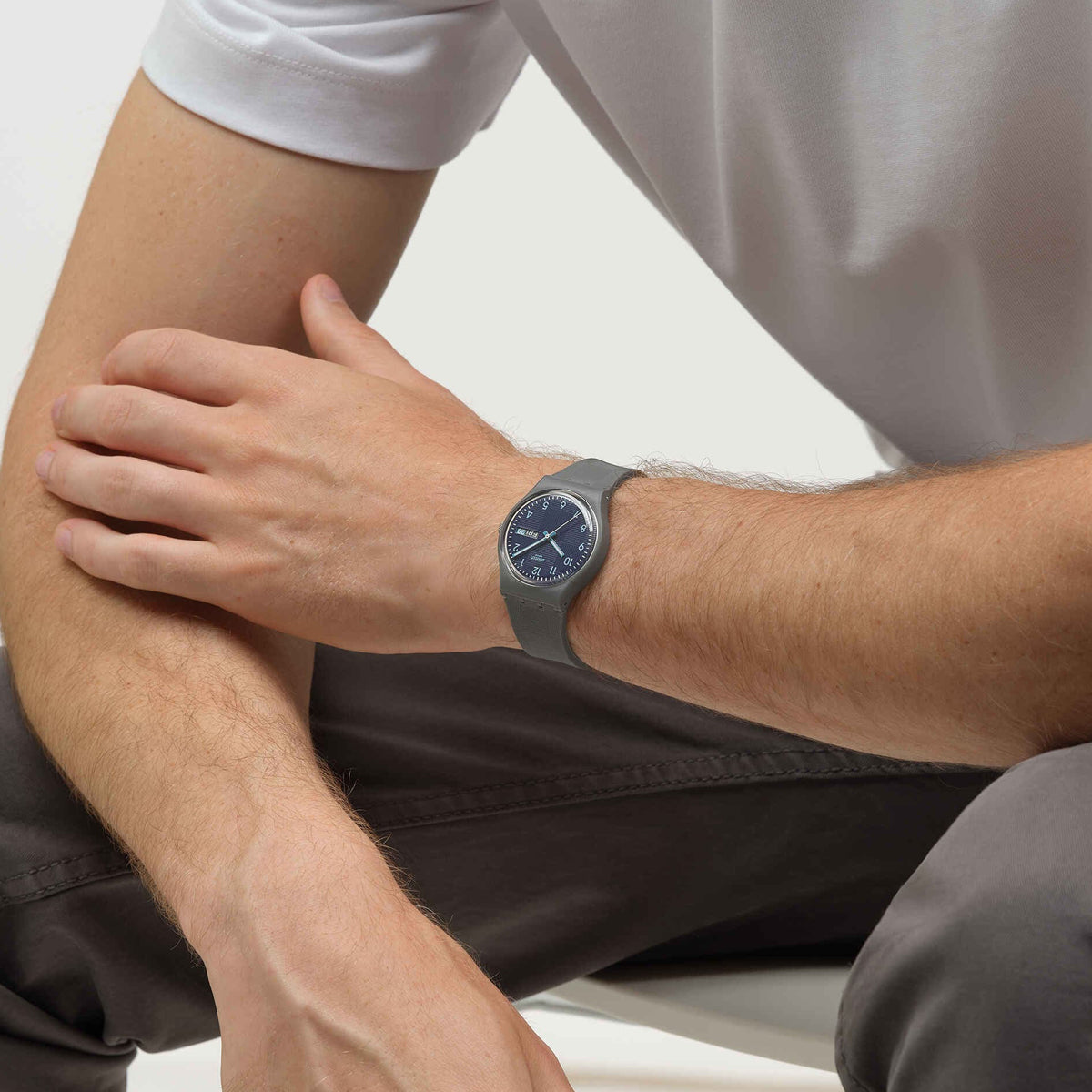SWATCH modelis TILE DIAL
