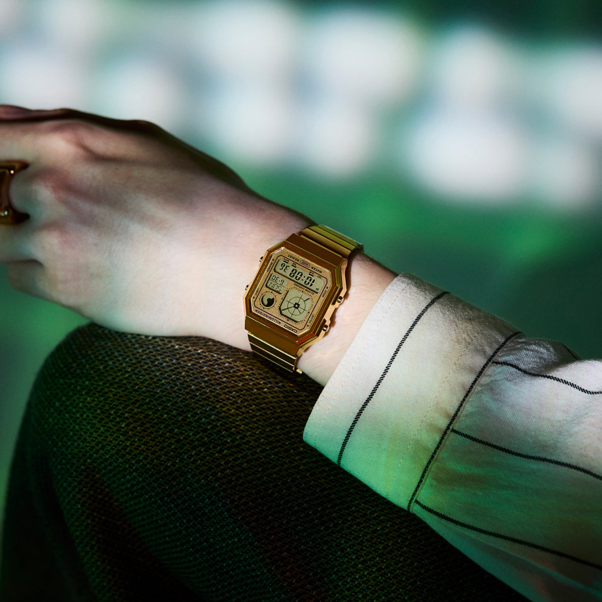 CASIO VINTAGE modelis RETRO FUTURE EDGY COLLECTION - FULL GOLD