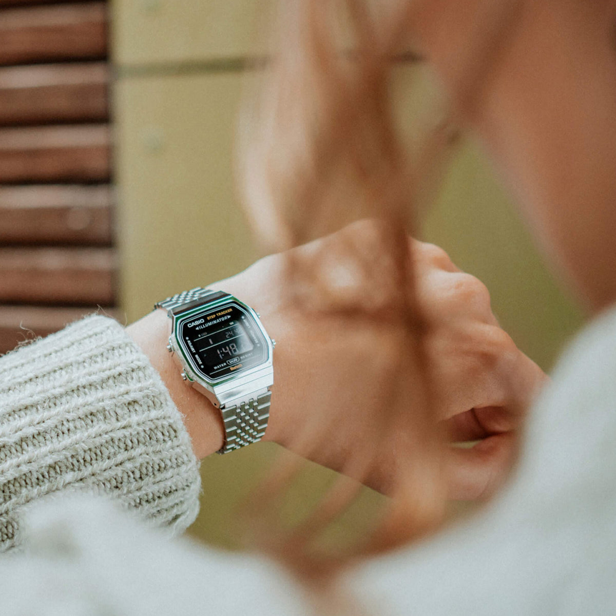 CASIO VINTAGE modelis BLUETOOTH® SMARTPHONE LINK - STEEL - built-in accelerometer senses body movements + steps counter - ALL BLACK