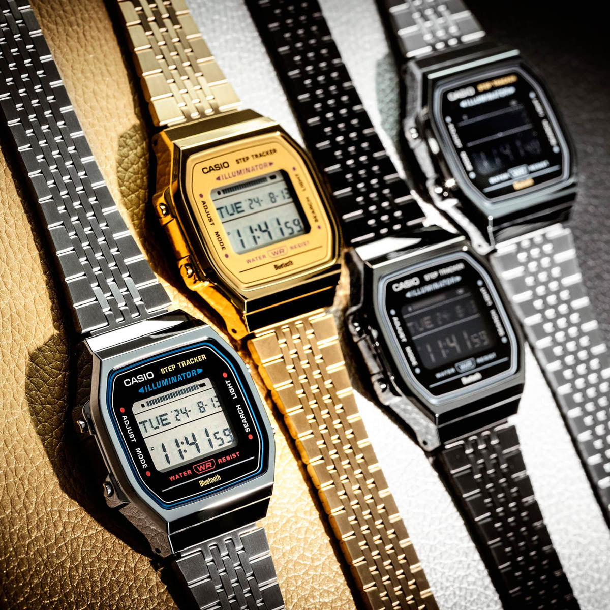 CASIO VINTAGE modelis BLUETOOTH® SMARTPHONE LINK - GOLD - built-in accelerometer senses body movements + steps counter
