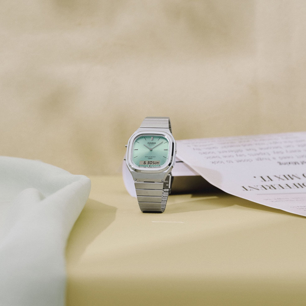 CASIO COLLECTION & VINTAGE WATCHES AQ-240E-2AEF