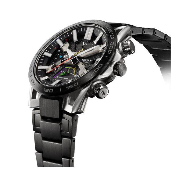 CASIO EDIFICE SOSPENSIONE modelis RACING MULTICOLOR BLUETOOTH® ION-PLATED STRAP TOUGH SOLAR