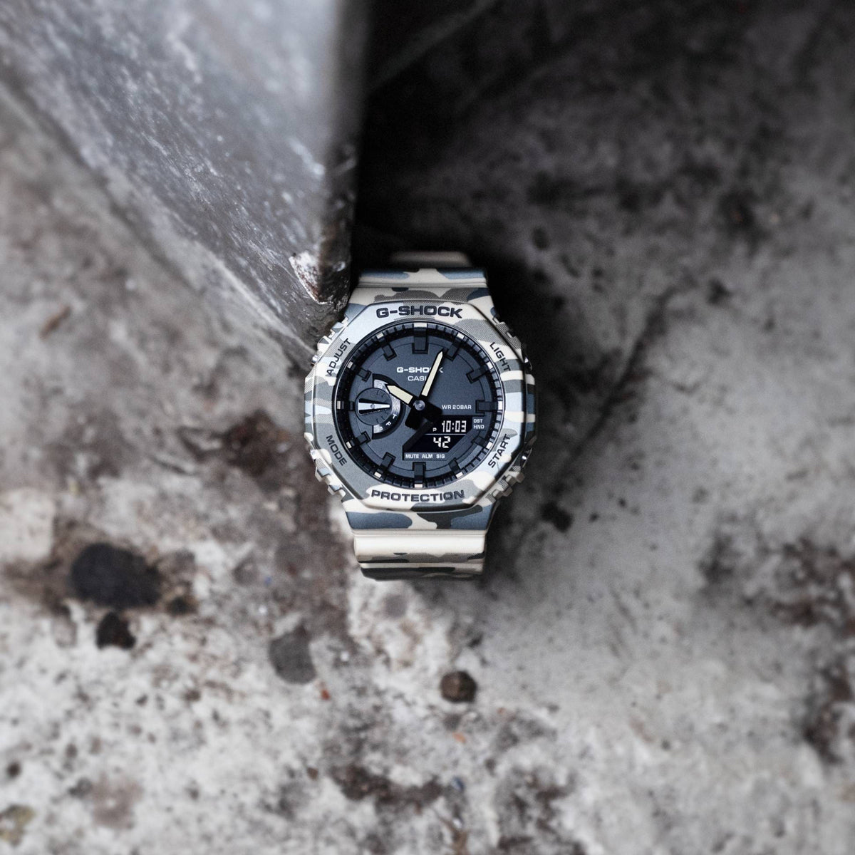 CASIO G-SHOCK OAK - BROWN CAMOUFLAGE SERIE ***NEW!*** GA-2100CM-5AER