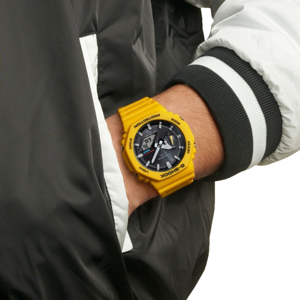 CASIO GA-B2100C-9AER