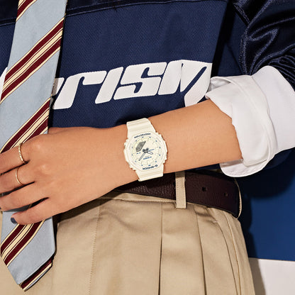 CASIO G-SHOCK OAK COMPACT - BLUE ACCENT SERIES - IVORY GMA-P2100BA-7AER