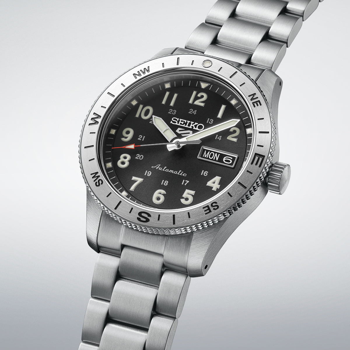 SEIKO 5 KÄEKELLAD HDB006K1