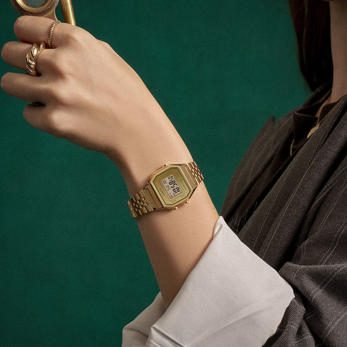 CASIO VINTAGE modelis ICONIC - GOLD